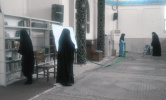 غبار روبی نمازخانه دانشکده شریعتی توسط جمعی از دانشجویان